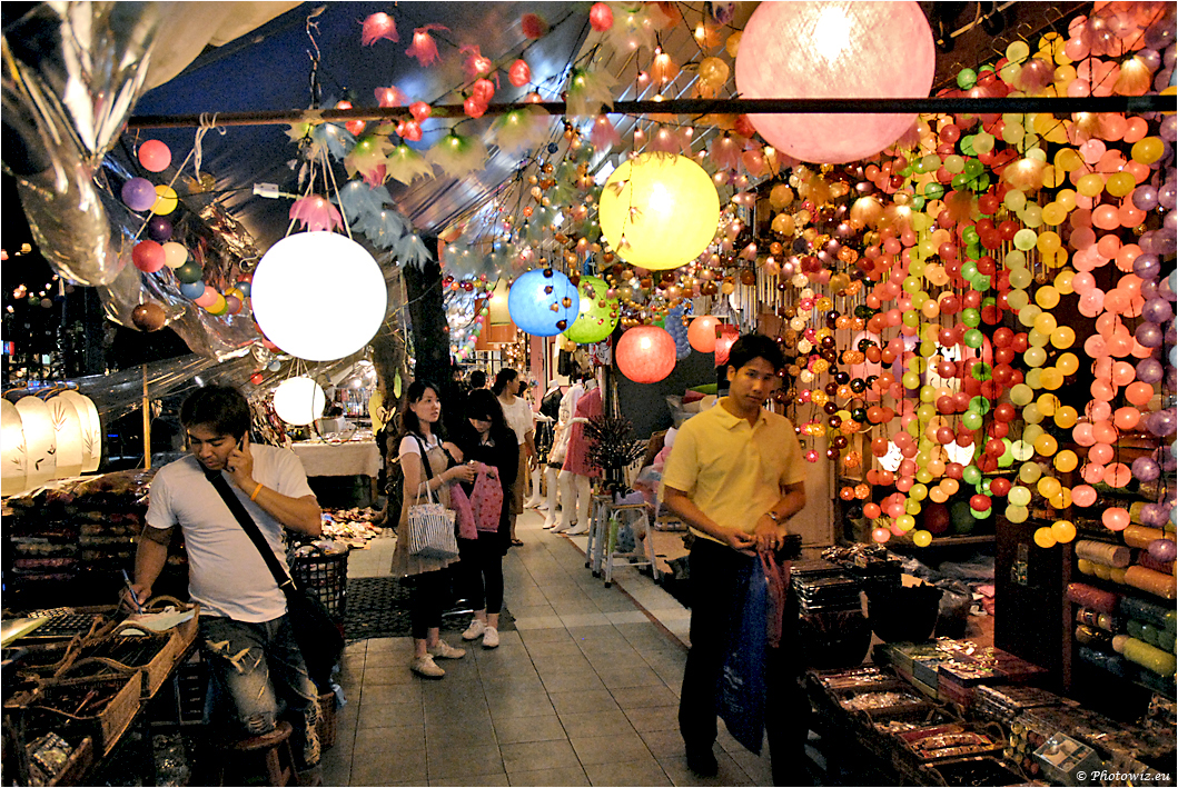 Lumpini Night Bazaar, Bangkok
